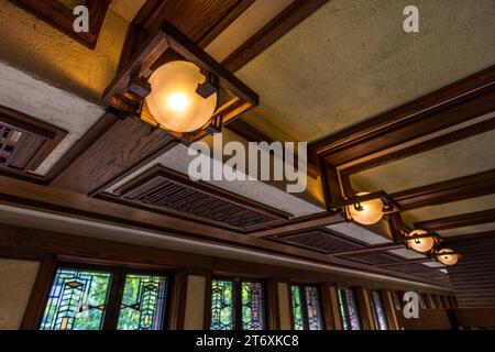 Frederick C. Robie House is a prairie-style House designed by Frank Lloyd Wright in 1910 near the Campus of Chicago University. Chicago, United States Stock Photo