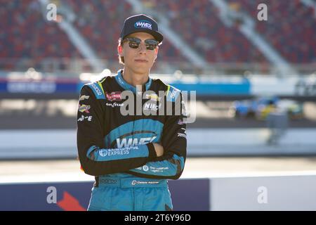 November 3, 2023, Avondale, AZ, USA: Carson Hocevar (42) suits up on the grid prior to qualifying for the Craftsman 150 at the Phoenix Raceway in Avondale AZ. (Credit Image: © Colin Mayr Grindstone Media Grou/ASP) EDITORIAL USAGE ONLY! Not for Commercial USAGE! Stock Photo