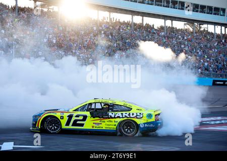 November 5, 2023, Avondale, AZ, USA: Ryan Blaney (12) wins the NASCAR Cup Series Championship at the Phoenix Raceway in Avondale AZ. (Credit Image: © Stephen A Arce Grindstone Media/ASP) EDITORIAL USAGE ONLY! Not for Commercial USAGE! Stock Photo