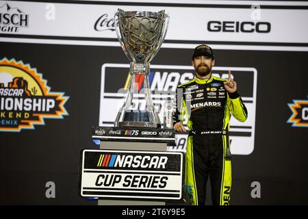 November 5, 2023, Avondale, AZ, USA: Ryan Blaney (12) wins the NASCAR Cup Series Championship at the Phoenix Raceway in Avondale AZ. (Credit Image: © Stephen A Arce Grindstone Media/ASP) EDITORIAL USAGE ONLY! Not for Commercial USAGE! Stock Photo