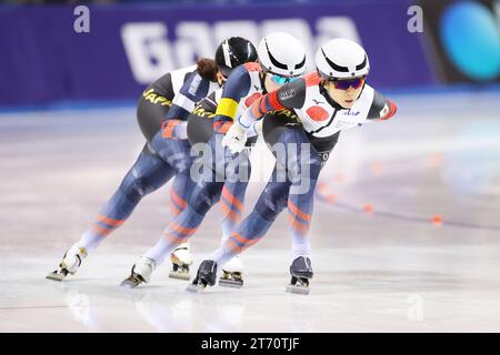 (L to R)  Momoka Horikawa,  Ayano Sato,  Miho Takagi (JPN),  NOVEMBER 11, 2023 - Speed Skating :  ISU Speed Skating World Cup 2023/24 Obihiro  Women's Team Pursuit Division A  at Meiji Hokkaido Tokachi Oval in Hokkaido, Japan.  (Photo by Naoki Morita/AFLO SPORT) Stock Photo