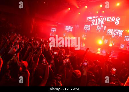 FORT LAUDERDALE, FLORIDA - NOVEMBER 10: Atmosphere during Sexyy Red 'Hood Hottest Princess Tour' at Revolution Live on November 10, 2023 in Fort Lauderdale, Florida.  (Photo by JL/Sipa USA) Stock Photo