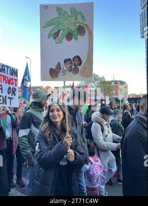 EDITORS NOTE: Content of placard. Image blurred at source. BEST QUALITY AVAILABLE Handout photo dated 11/11/23 issued by the Metropolitan Police of a woman they would like to identify in relation to a hate crime after incidents during protests on Armistice Day. Issue date: Monday November 13, 2023. Stock Photo