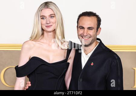 WESTWOOD, LOS ANGELES, CALIFORNIA, USA - NOVEMBER 12: Elizabeth Debicki and Khalid Abdalla arrive at the Los Angeles Premiere Of Netflix's 'The Crown' Season 6 Part 1 held at the Regency Village Theatre on November 12, 2023 in Westwood, Los Angeles, California, United States. (Photo by Xavier Collin/Image Press Agency) Stock Photo