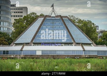 Planetarium, Wilhelm-Varnholt-Allee, Mannheim, Baden-Württemberg, Deutschland Stock Photo
