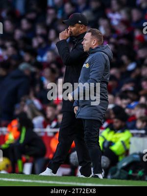 Burnley manager Vincent Kompany (left) gestures on the touchline during the Premier League match at the Emirates Stadium, London. Picture date: Saturday November 11, 2023. Stock Photo