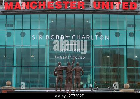 Old Trafford frontage after Bobby Charltons funeral procession at Old Trafford, Manchester, United Kingdom, 13th November 2023  (Photo by Conor Molloy/News Images) Stock Photo