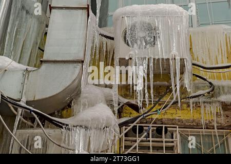 An icy splitsystem during severe frosts in the city of Saratov, Russia Stock Photo