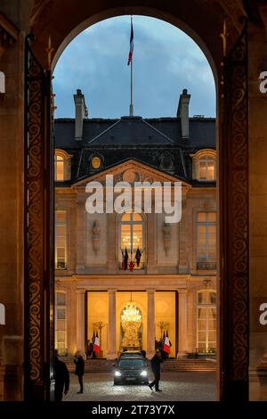 Julien Mattia / Le Pictorium -  international humanitarian conference for Gaza civilians -  27/01/2016  -  France / Ile-de-France (region) / Paris  -  Photo illustration of the Palais de l'Elysee, during the 6th Peace Forum, November 09, 2023 Stock Photo