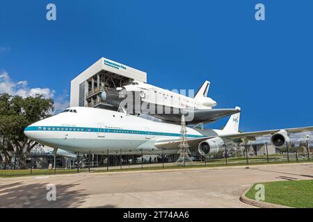 Houston, USA - October 21, 2023: Boeing 747-123 N905NA with replica Space Shuttle Orbiter Independence at Independence Plaza in Space Center Houston, Stock Photo