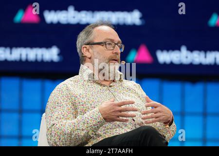 Lisbon, Portugal. 13th Nov, 2023. Jimmy Wales, Founder at Wikipedia, addresses the audience during the opening night of the Web Summit 2023 in Lisbon. (Photo by Bruno de Carvalho/SOPA Images/Sipa USA) Credit: Sipa USA/Alamy Live News Stock Photo