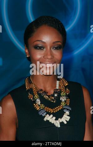 Yaya Dacosta 12/11/2010, "Tron Legacy" Premiere, El CapitanTheatre