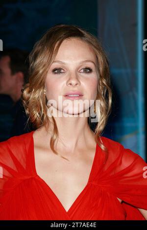 Beau Garrett at arrivals for TRON: LEGACY Premiere, El Capitan Theatre