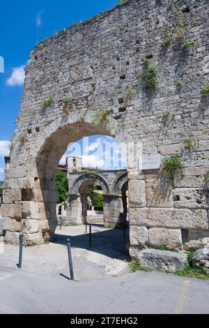 Roman Gate. Ascoli Piceno. Marche. Italy Stock Photo