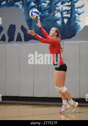 High School volleyball action with Madison vs Post Falls in Coeur d'Alene, Idaho. Stock Photo