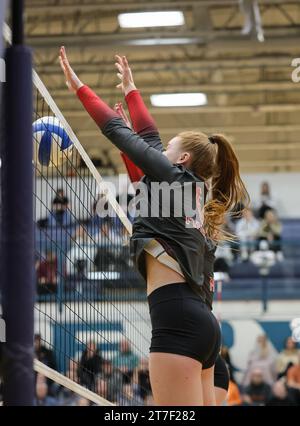 High School volleyball action with Madison vs Post Falls in Coeur d'Alene, Idaho. Stock Photo