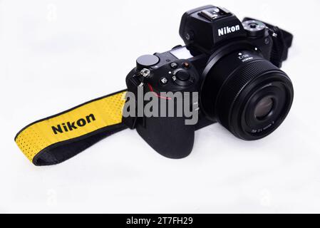 Goiania, Brazil Nikon Z6 II version 2 camera photograph confrontation and competition between cameras. White background. The best mirrorless cameras f Stock Photo