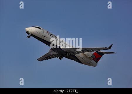 Montreal, Quebec, Canada - November 22, 2022: Bombardier CRJ-200 N835AY Endeavor Air, subsidiary of Delta Air Lines departing from YUL, Montreal Inter Stock Photo