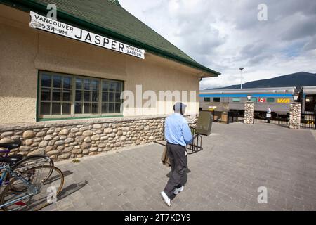 THE CANADIAN TRANSCONTINENTAL PASSENGER TRAIN TORONTO  VANCOUVER Stock Photo