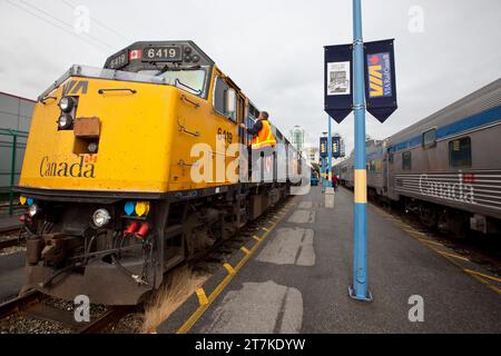 THE CANADIAN TRANSCONTINENTAL PASSENGER TRAIN TORONTO  VANCOUVER Stock Photo