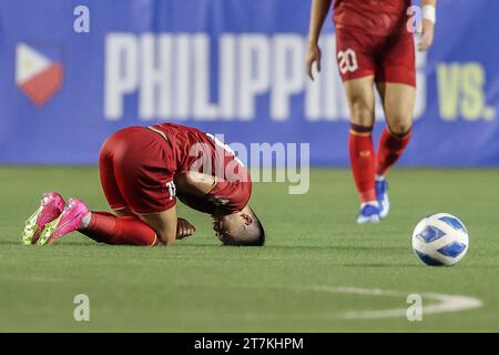 Manila, Philippine. 16th Nov, 2023. Phan Tuan Hai (L) of Vietnam reacts during the 2026 World Cup qualifying match between the Philippines and Vietnam in Manila, the Philippine, on Nov. 16, 2023. Credit: Rouelle Umali/Xinhua/Alamy Live News Stock Photo