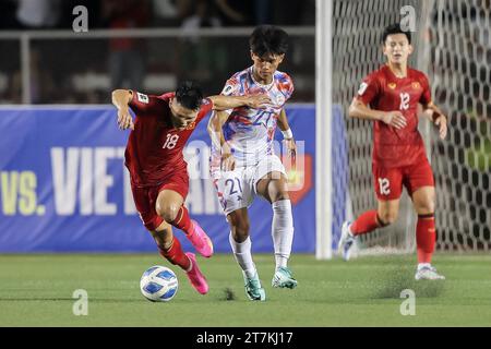 Manila, Philippine. 16th Nov, 2023. Pham Tuan Hai (L) of Vietnam competes during the 2026 World Cup qualifying match between the Philippines and Vietnam in Manila, the Philippine, on Nov. 16, 2023. Credit: Rouelle Umali/Xinhua/Alamy Live News Stock Photo