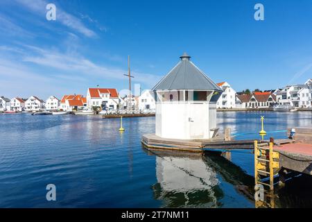 Bade-Olena bybad (sauna) on harbour front, Skudeneshavn, Island of Karmøy, Rogaland County, Norway Stock Photo