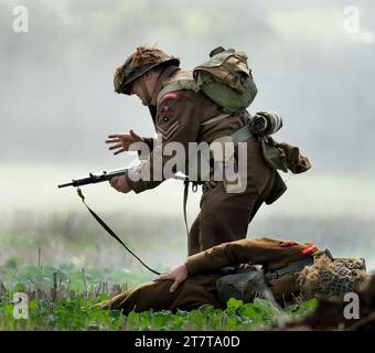 Victory show, Leicester, Uk, 2023. Soldier enactors in mock battle scenes. Stock Photo