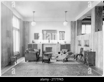 Martin Gerlach jun. Villa Dr. Ing. Frantisek and Milada Müller, Prague-Stresovice, Nad Hradnim Vodojemem 14, Teschechian Republic, Hall, view of the fireplace. Loud 1928-1930; Aufnahme 1930 Stock Photo