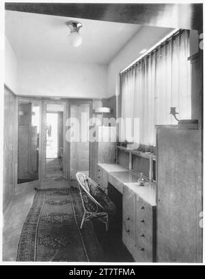 Martin Gerlach jun. Villa Dr. Ing. Frantisek and Milada Müller, Prague-Stresovice, Nad Hradnim Vodojemem 14, Teschech Republic, dressing room of the lady. Loud 1928-1930; Aufnahme 1930 Stock Photo