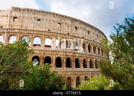 Colosseum (Flavian Amphitheatre), UNESCO World Heritage Site, Rome, Latium (Lazio), Italy, Europe Stock Photo