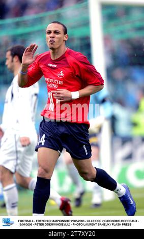 FOOTBALL - FRENCH CHAMPIONSHIP 2005/2006 - LILLE OSC v GIRONDINS BORDEAUX - 15/04/2006 - PETER ODEMWINGIE (LIL) - PHOTO LAURENT BAHEUX / FLASH PRESS Stock Photo