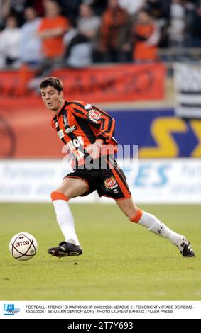 FOOTBALL - FRENCH CHAMPIONSHIP 2005/2006 - LEAGUE 2 - FC LORIENT v STADE DE REIMS - 12/05/2006 - BENJAMIN GENTON (LOR) - PHOTO LAURENT BAHEUX / FLASH PRESS Stock Photo