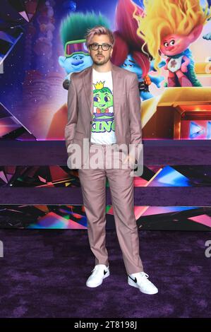 Christopher Mintz-Plasse beim Special Screening des Animationsfilms 'Trolls Band Together / Trolls - Gemeinsam Stark' im TCL Chinese Theatre. Los Angeles, 15.11.2023 Stock Photo