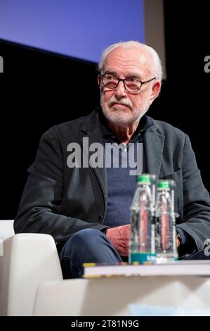 Cuneo, Italy. November 17, 2023. The satirical designer and cartoonist Altan, inventor of the Pimpa cartoon, during the presentation of the book written together with the journalist Michele Serra at the Scrittorincittà Literary Festival. Credit: Luca Prestia / Alamy Live News Stock Photo