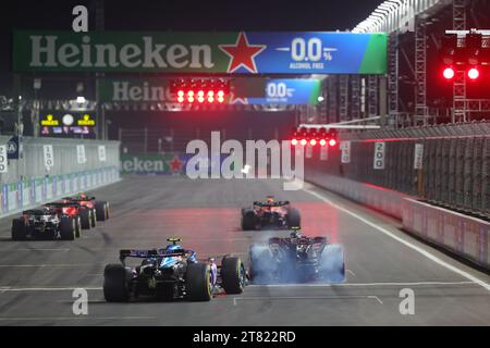 Las Vegas, USA. 17th Nov, 2023. practice start during the 2023 Formula 1 Heineken Silver Las Vegas Grand Prix, 21th round of the 2023 Formula One World Championship from November 17 to 19, 2023 on the Las Vegas Strip Circuit, in Las Vegas, USA Credit: Independent Photo Agency/Alamy Live News Stock Photo