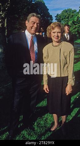 Washington, DC., USA, September 13, 1993 Dan Rather and Rosalynn Carter at the signing ceremony of the Israeli-Palestinian declaration of principles peace accords. Copyright: xMarkxReinsteinx Credit: Imago/Alamy Live News Stock Photo