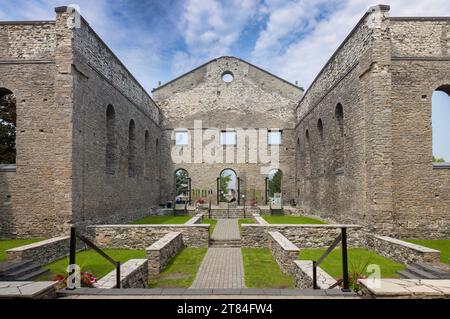 Glengarry, Ontario, Canada - Aug 20, 2023: A fire destroyed all but the outer walls of St. Raphael's Catholic church in 1970, it's now a National Hist Stock Photo