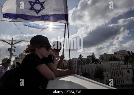 Jerusalem, Israel. 18th November, 2023. Families of hostages in Gaza joined by thousands of supporters arrive in Jerusalem nearly concluding a five day trek from Tel Aviv that set out on Nov. 14, all the way to the Prime Minister's Office. They began marching as reports published that Israel and Hamas were in negotiations for a partial hostage release deal, hoping to influence decision makers to bring their loved ones home. Israel has been engaged in a war with Hamas following massive rocket fire from the Gaza Strip into Israel on 7th October, 2023, infiltration of gunmen into Israeli territor Stock Photo