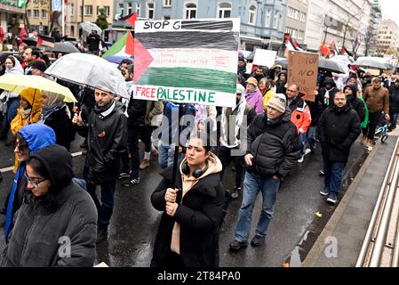 Duesseldorf, Germany. 18th Nov, 2023. Demonstrators march through the city chanting 'Freedom for Palestine' to protest against the war in the Gaza Strip. Credit: Roberto Pfeil/dpa/Alamy Live News Stock Photo