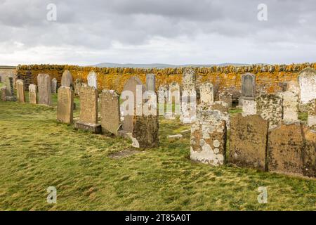 St Boniface Kirk church graveyard, Papa Westray, Orkney, UK 2023 Stock Photo