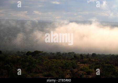 As the world battles climate change mist covers Maja village on the edges of the Drakensberg mountains in Limpopo, South Africa as weather patterns Stock Photo