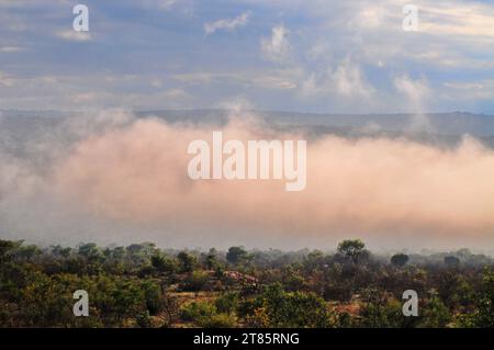 As the world battles climate change mist covers Maja village on the edges of the Drakensberg mountains in Limpopo, South Africa as weather patterns Stock Photo