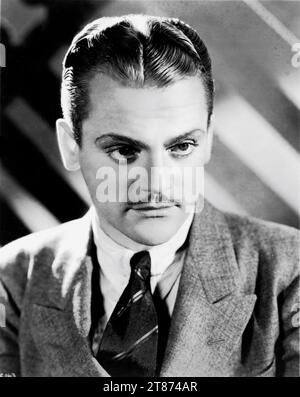 JAMES CAGNEY publicity portrait for LADY KILLER 1933 director ROY DEL RUTH story The Finger Man by Rosalind Keating Shaffer Warner Bros. Stock Photo