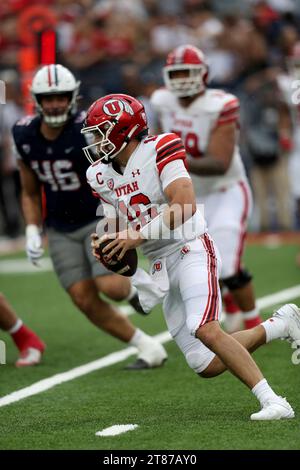 TUCSON, AZ - NOVEMBER 18: Utah Utes quarterback Bryson Barnes #16 ...