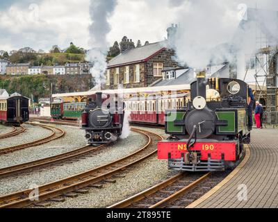 17 April 2003: Porthmadog, Gwynedd, Wales - Rail traffic at Harbour Station, Porthmadog, on the Welsh Highland and Ffestiniog lines.. Stock Photo