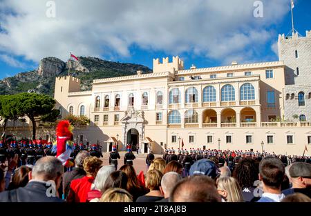 Monaco Ville, Monaco. 19th Nov, 2023. Royal Family of Monaco on the balcony of the Princely Palace in Monaco-Ville, on November 19, 2023, during the Monaco national day celebrations Credit: Albert Nieboer/Netherlands OUT/Point de Vue OUT/dpa/Alamy Live News Stock Photo