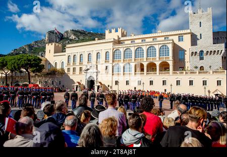 Monaco Ville, Monaco. 19th Nov, 2023. Royal Family of Monaco on the balcony of the Princely Palace in Monaco-Ville, on November 19, 2023, during the Monaco national day celebrations Credit: Albert Nieboer/Netherlands OUT/Point de Vue OUT/dpa/Alamy Live News Stock Photo