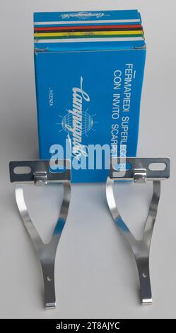 Campagnolo box hi-res stock photography and images - Alamy