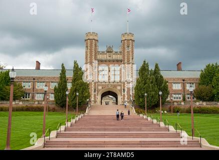 ST. LOUIS, MO, USA - OCTOBER 19, 2023: Brookings Hall on the Danforth Campus of Washington University in St. Louis. Stock Photo